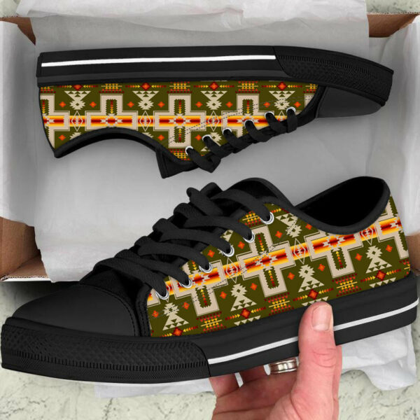 gb nat00062 12 green tribe design native american low top canvas shoe
