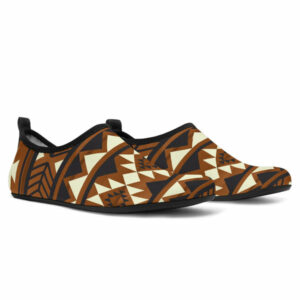 gb nat00508 brown pattern native aqua shoes 1