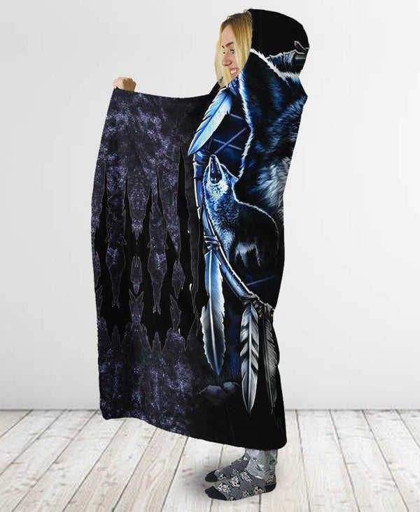 Forest Wolf Hooded Blanket - Image 3