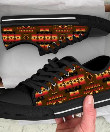 Tribes Pattern Native American Low Top Canvas Shoe