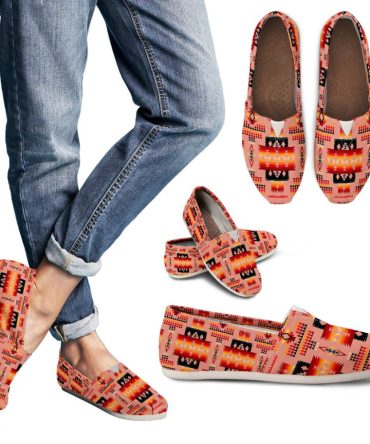 Tan Tribe Pattern Native American Women's Casual Shoes