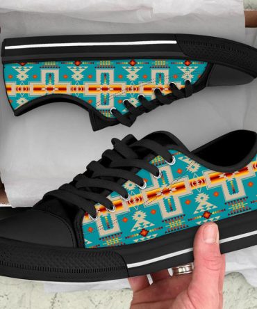 Turquoise Tribe Design Native American Low Top Canvas Shoe
