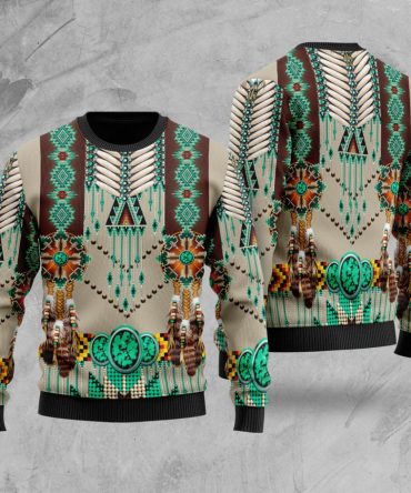 Green Pattern Breastplate Sweater