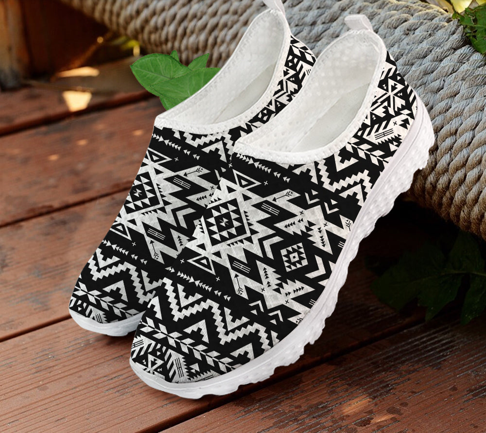 Black Pattern Pattern Mesh Shoes
