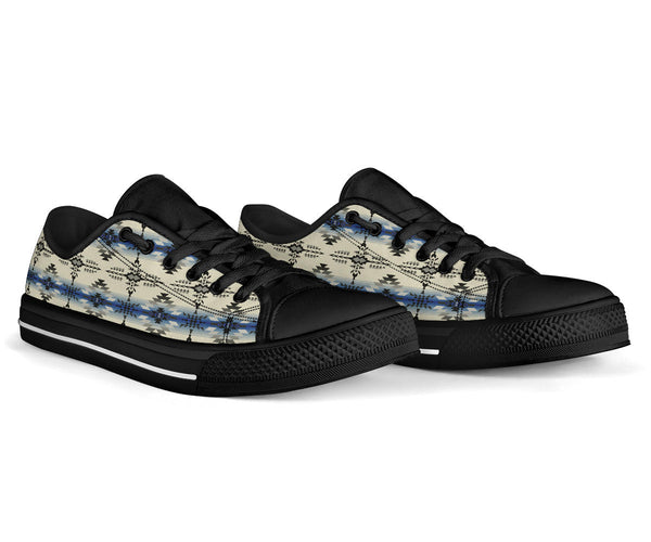Seamless Geometric Pattern Low Top Canvas Shoe - Image 3