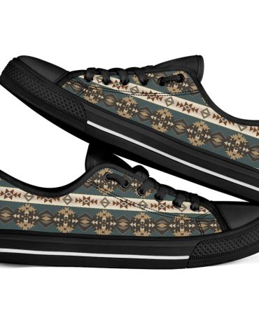 Navajo Geometric Seamless Low Top Canvas Shoe
