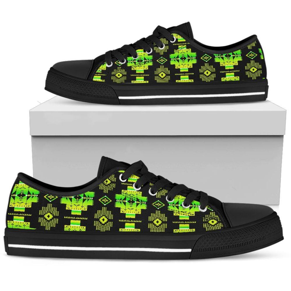 Pattern Native American Low Top Canvas Shoe
