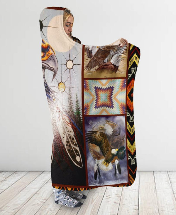 Native Eagles Hooded Blanket - Image 2