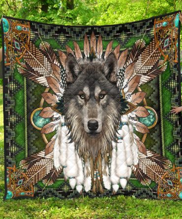 Green Wolf Mandala Premium Quilt
