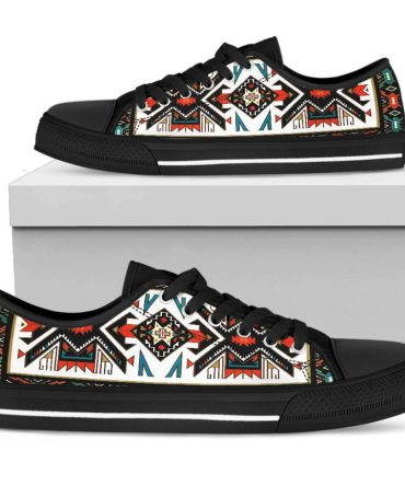Tribal Pattern Colorful Native American Design Men's Low Top Canvas Shoe