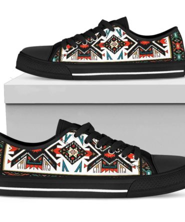 Tribal Pattern Colorful Native American Design Women's Low Top Canvas Shoe